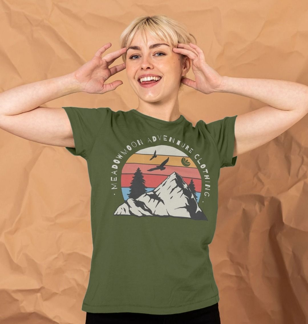 Women's Wilderness Adventure Crew Neck T-Shirt